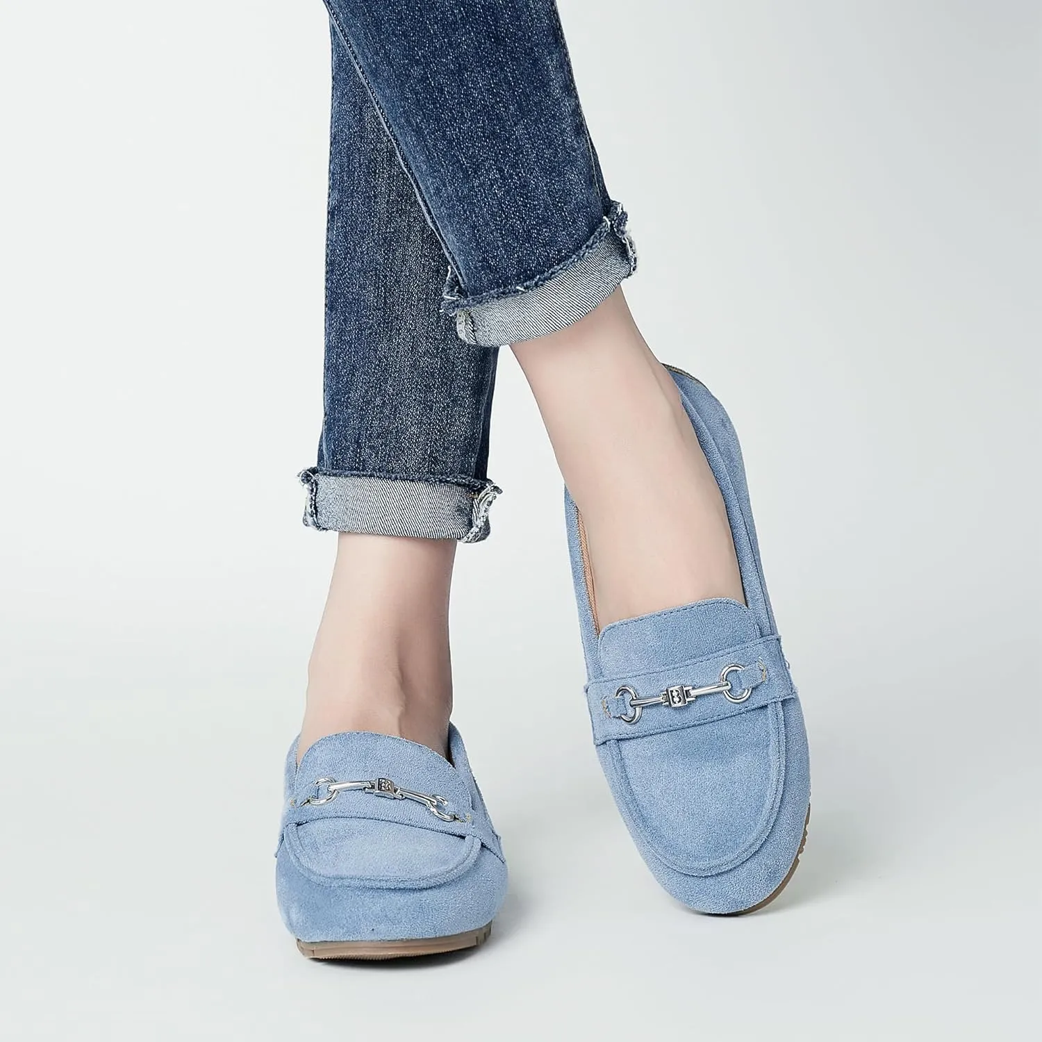 BGSTGUDS Women's Wide Loafers Shoes Cute Dressy Shoes Ladies Comfort Slip Ons Work Shoes