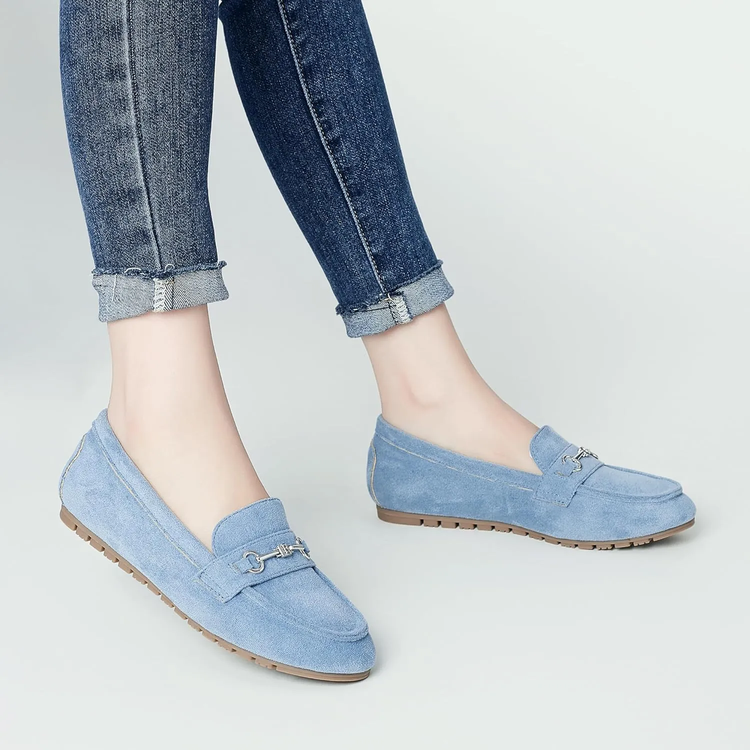 BGSTGUDS Women's Wide Loafers Shoes Cute Dressy Shoes Ladies Comfort Slip Ons Work Shoes