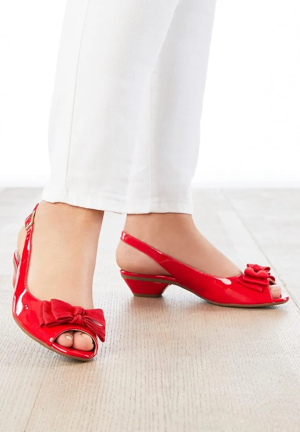 Comfortview Women's The Reagan Slingback (Wide Widths Available)