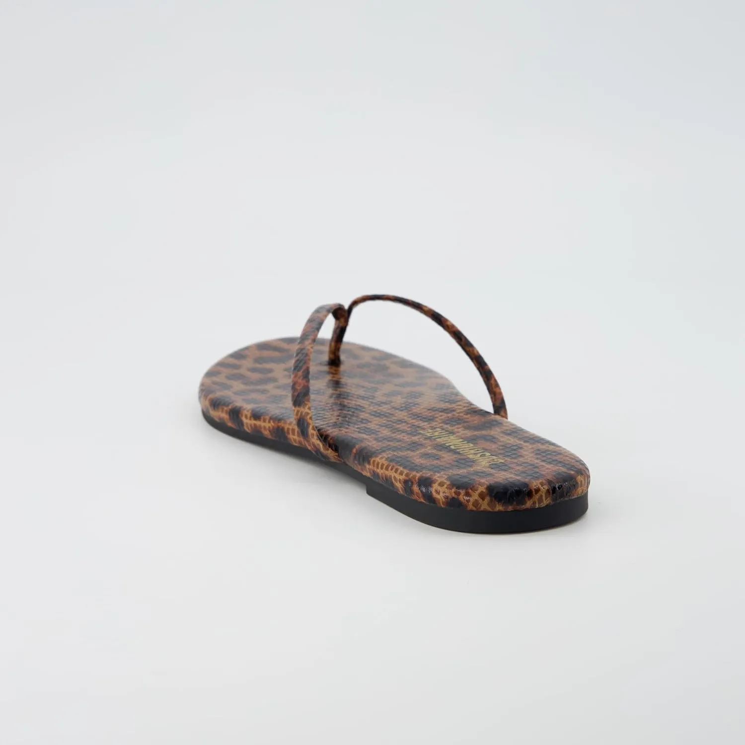 CUSHIONAIRE Cruise Women’s Minimalist Flip Flops – Ultra-Lightweight Summer Sandals with Non-Slip Sole