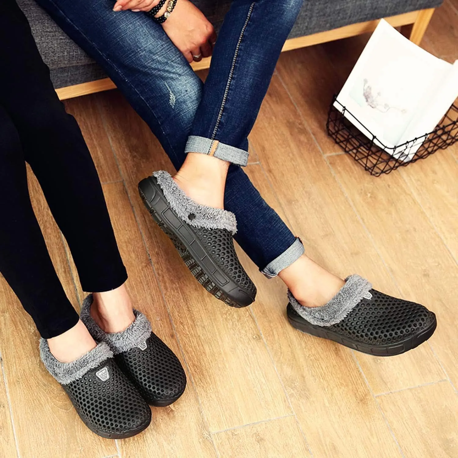 Eliogn Women's and Men's Winter Warm Slippers with Fleece Lining Breathable Clogs Garden Mules for Adults Unisex Home Slippers