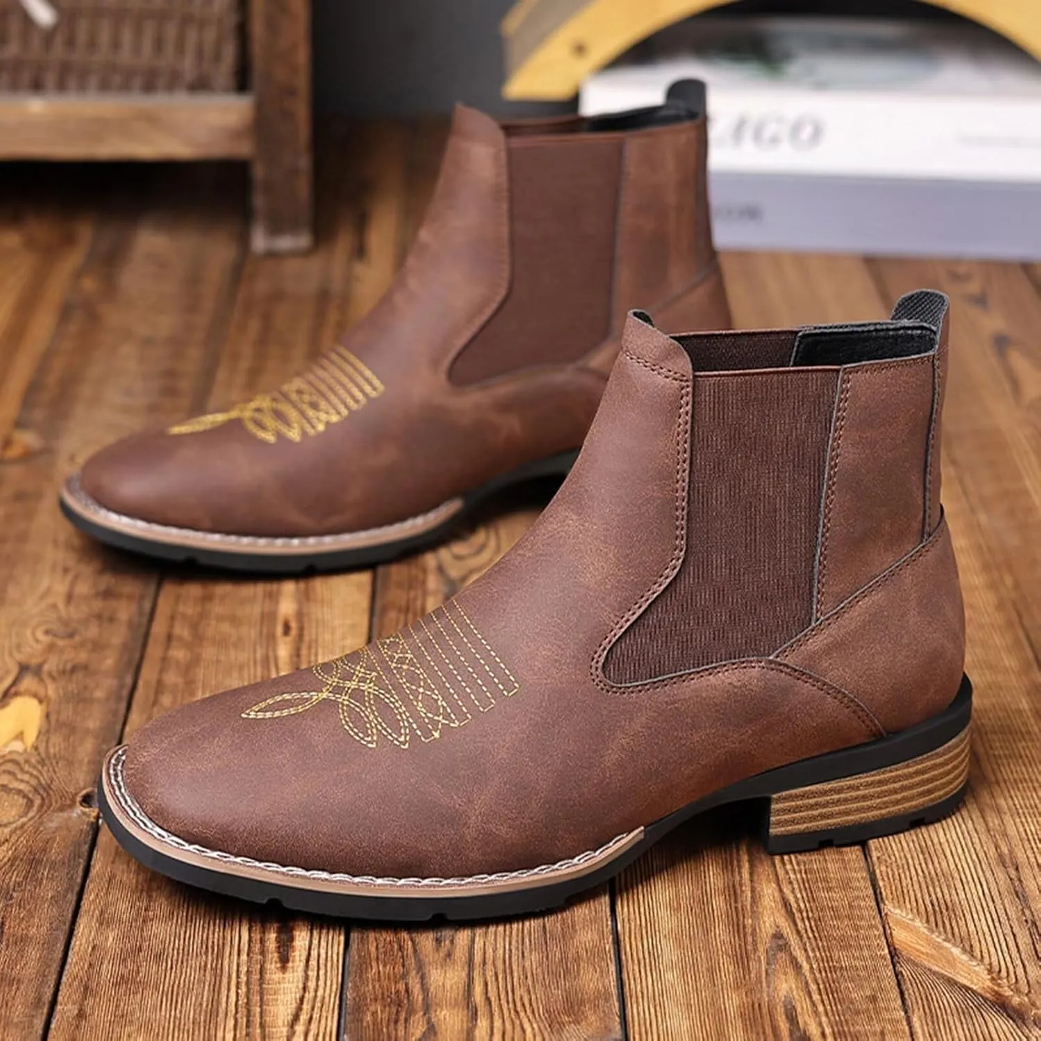 Embroidered Western Cowboy Boots for Men Ankle Cowboy Boots Chelsea Boots Casual Business Chunky Heel Boots Non-slip Comfortable Square Toe Dress Boots