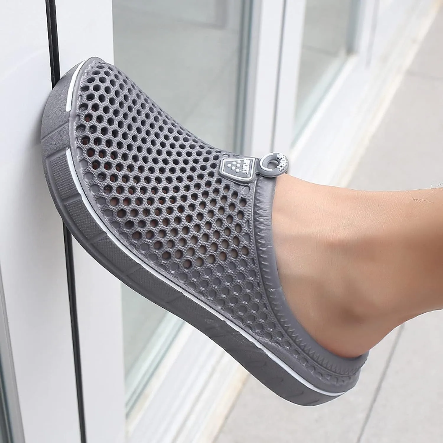 FLIOZY Women's Garden Clogs Shoes Men's Beach Water Shoes Slippers Sandals Breathable Casual Lightweight Outdoor Walking Shoes Unisex