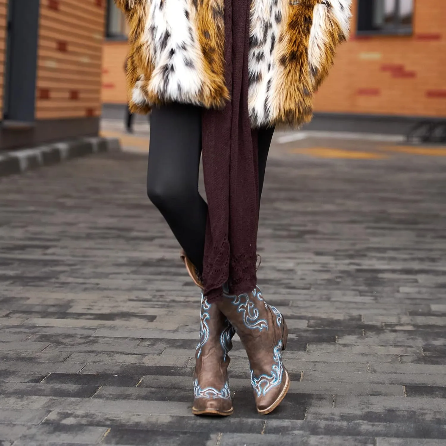 HISEA Rollda Cowboy Boots for Women Western Cowgirl Boots with Chunky Heel Ladies Snip Toe Mid-Calf Boots