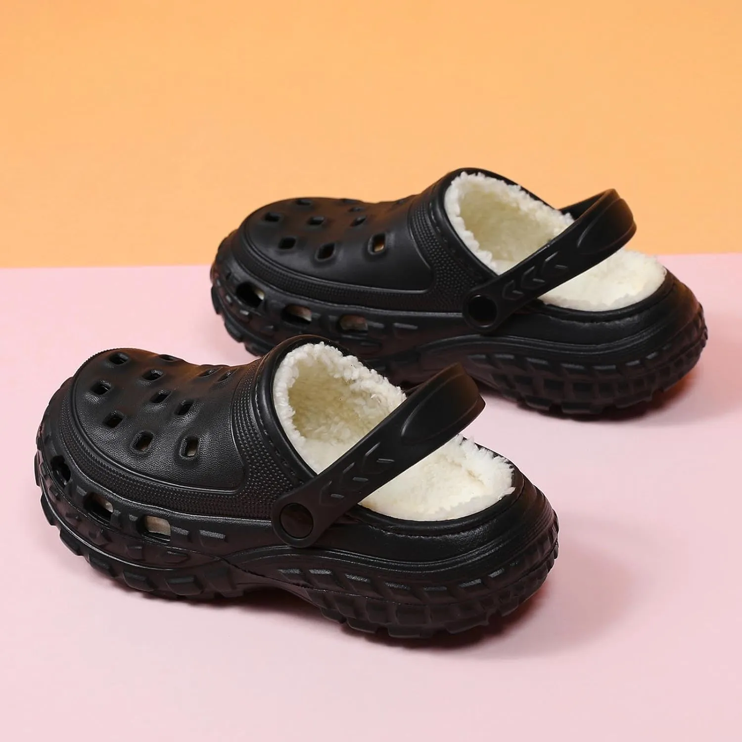 Kids Fur Lined Clogs Winter Warm Plush House Slippers Home Slippers Slip On Garden Shoes Indoor Outdoor Mules for Boys Girls