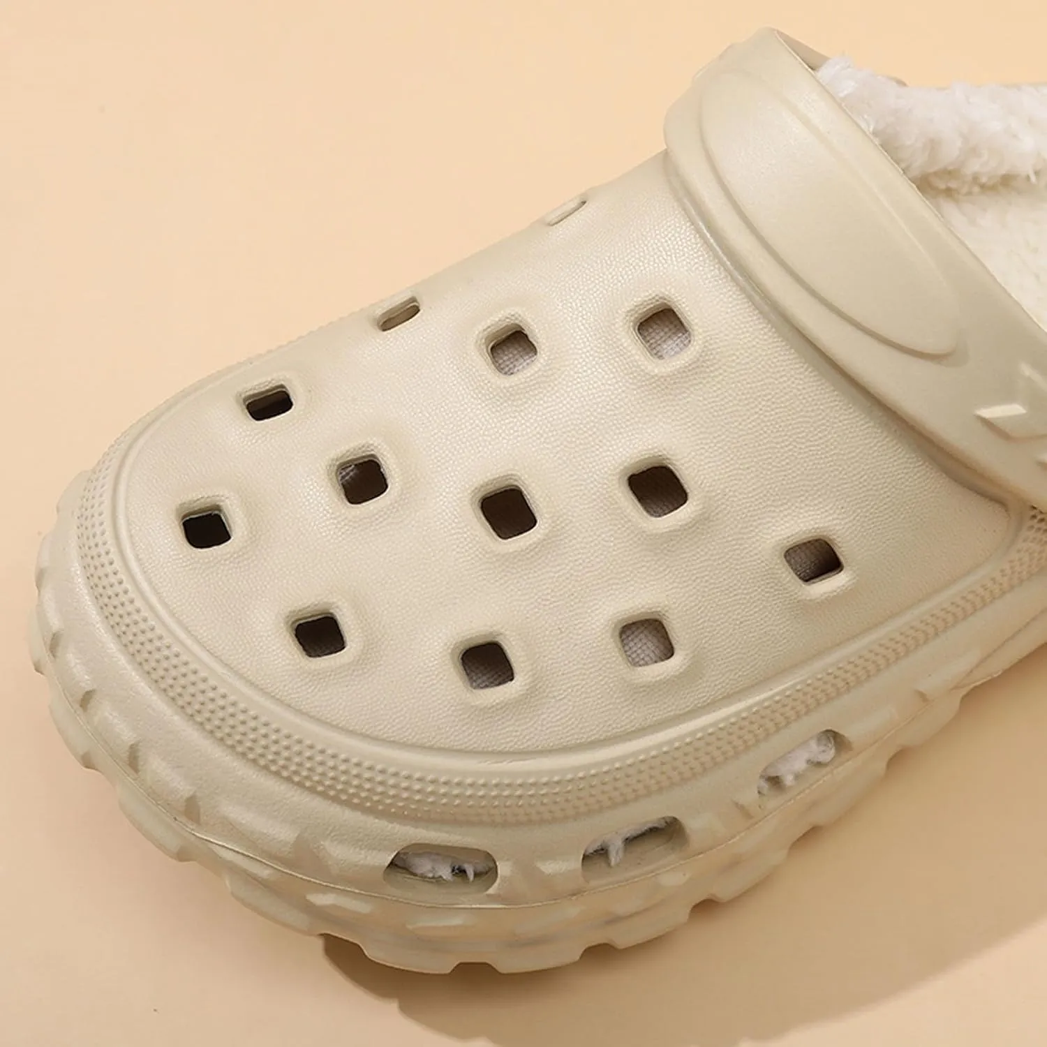 Kids Fur Lined Clogs Winter Warm Plush House Slippers Home Slippers Slip On Garden Shoes Indoor Outdoor Mules for Boys Girls
