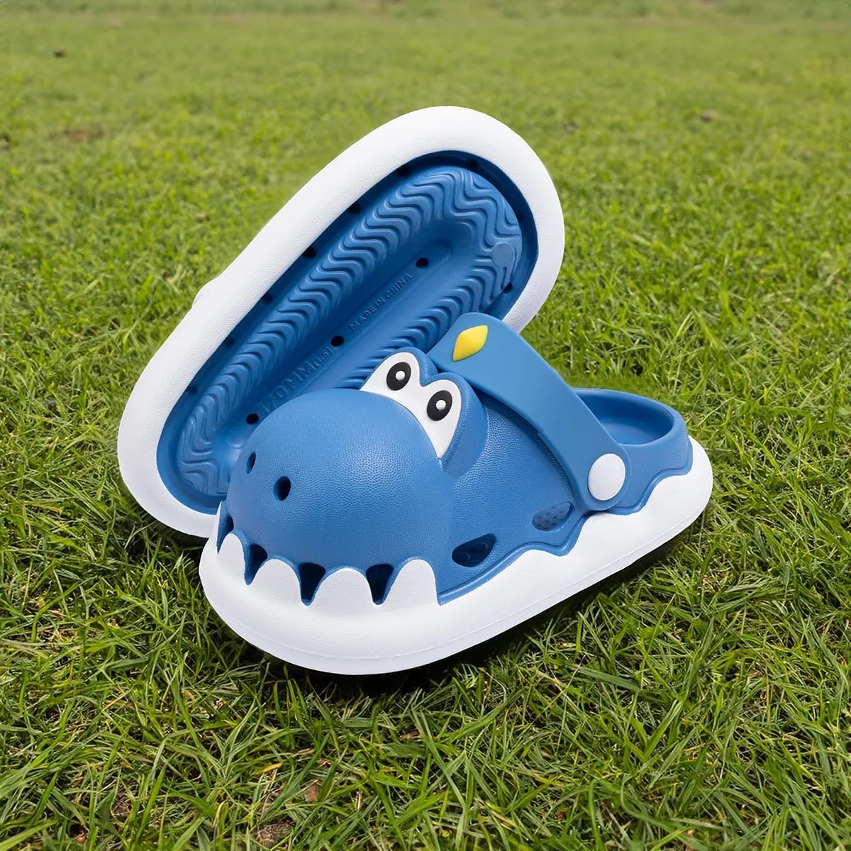 Meckior Toddler Little Girls Boys Clogs Cute Cartoon Garden Water Sandals Lightweight Slip-on Slides Slippers Children Kids Indoor Outdoor Summer Pool Beach Shoes(Toddler/Little Kid)