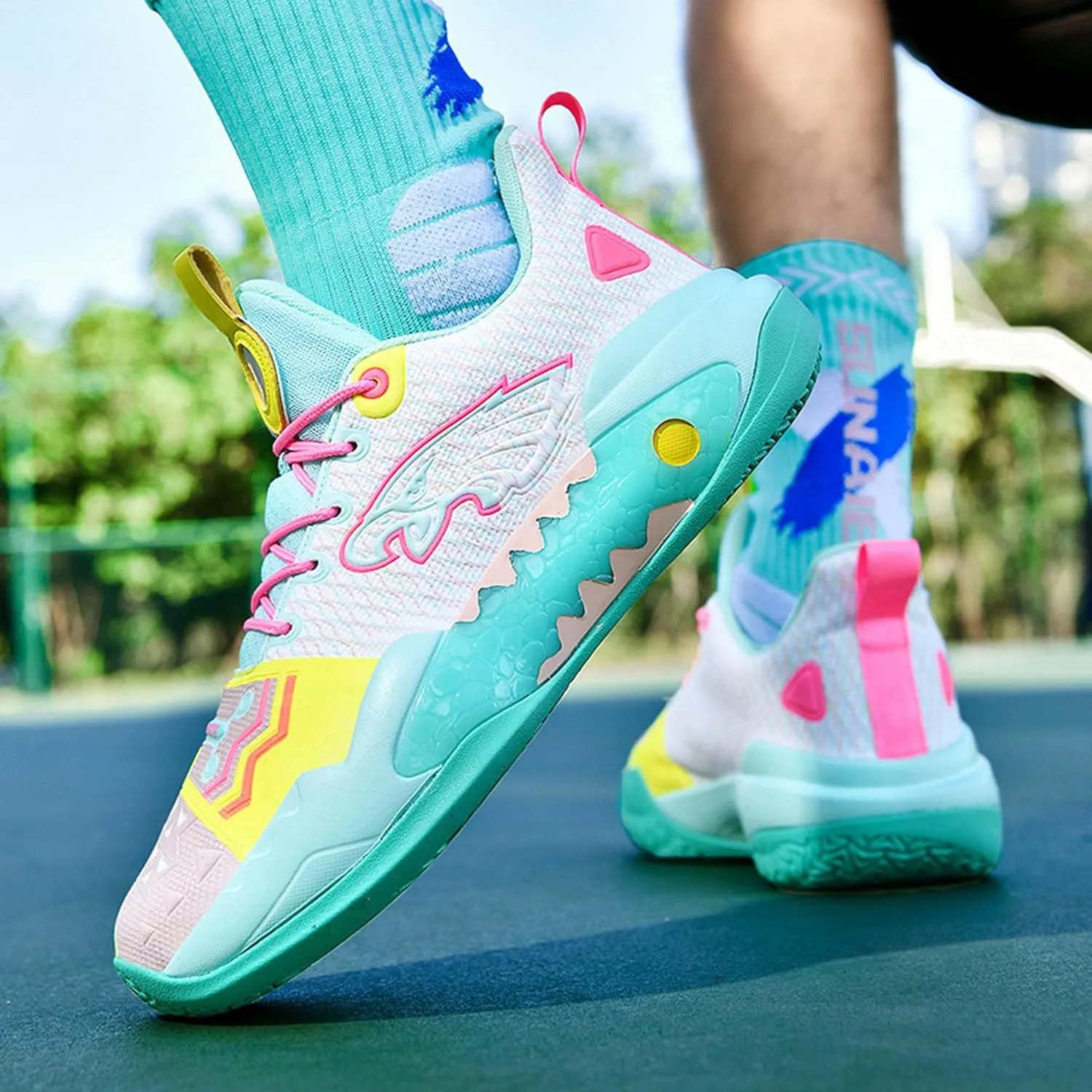 Men's Basketball Shoes Indoor or Outdoor Non-Slip Rebound Training Sneakers Women's Lightweight Breathable Fitness Tennis Running Shoes Outdoor Fashion Fluorescent Shoes