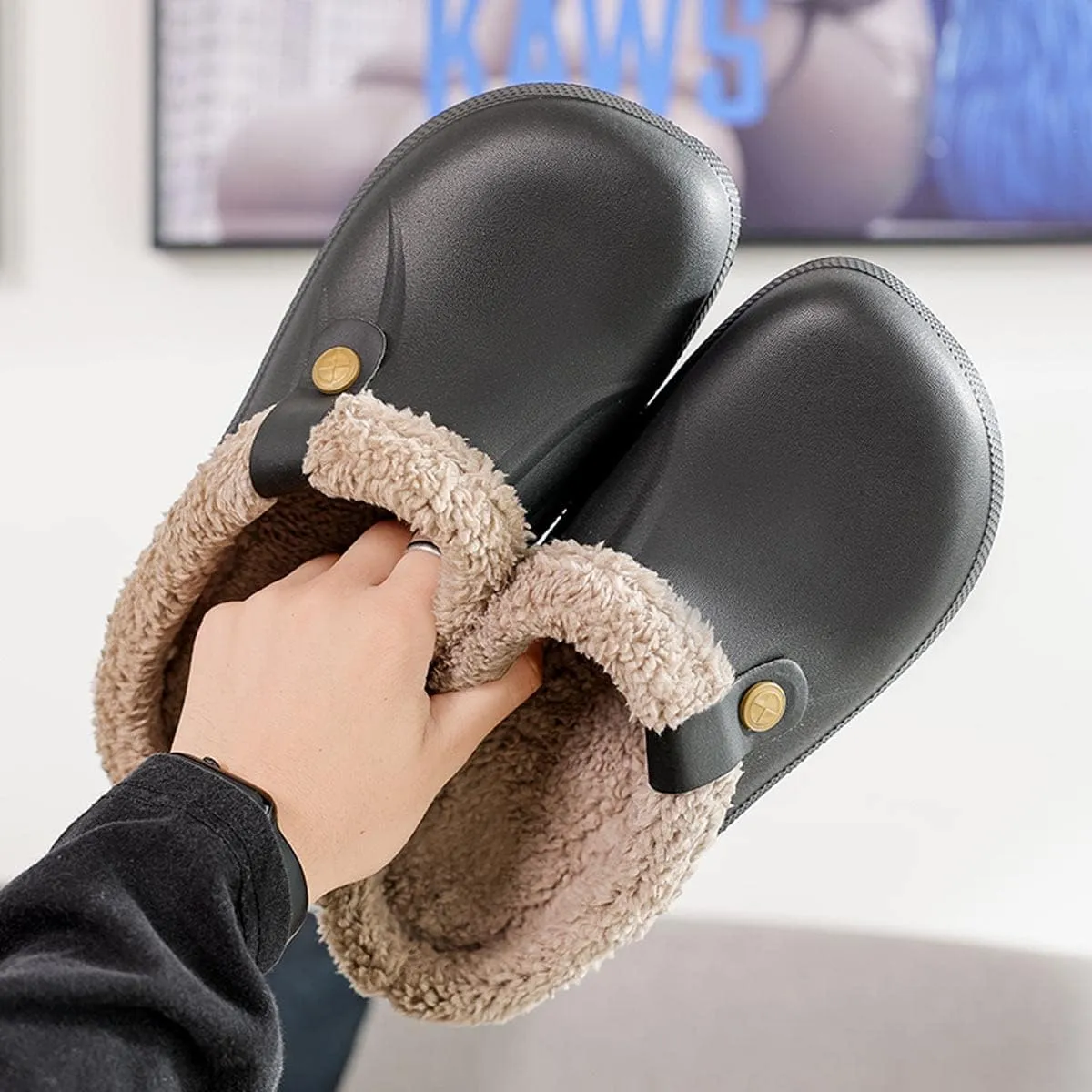 Mens Fur Lined Clogs Womens House Slippers Waterproof Garden Clogs Shoes Winter Warm Plush Home Bedroom Slippers Indoor Outdoor Mules