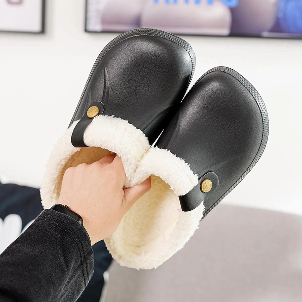 Mens Fur Lined Clogs Womens House Slippers Waterproof Garden Clogs Shoes Winter Warm Plush Home Bedroom Slippers Indoor Outdoor Mules