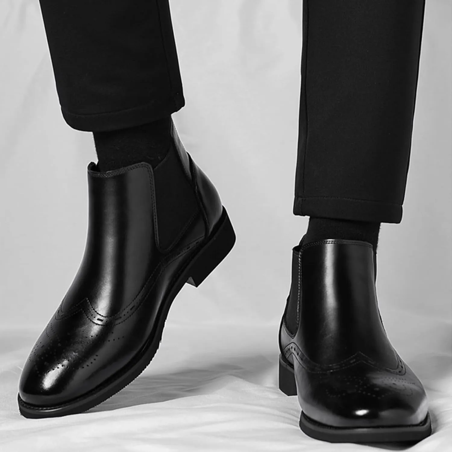 Men's Leather Wingtip Dress Chelsea Boots Casual Pointed Toe Warm Fur Lined Brogue Ankle Boots Fall Winter Business Non Slip Formal Chelsea Boots