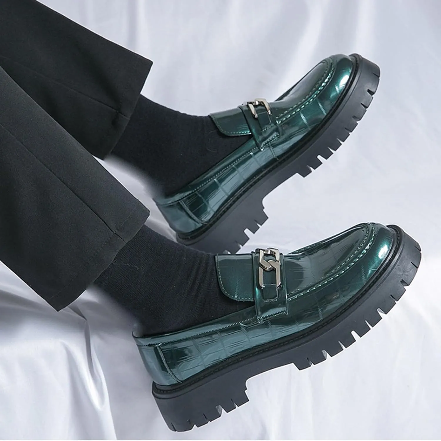 Men's Patent Leather Platform Slip-on Loafers,Fashion Round Toe Metal Decoration Non-Slip Thick Sole Business Dress Shoes Causal Party Wedding Prom Shoes
