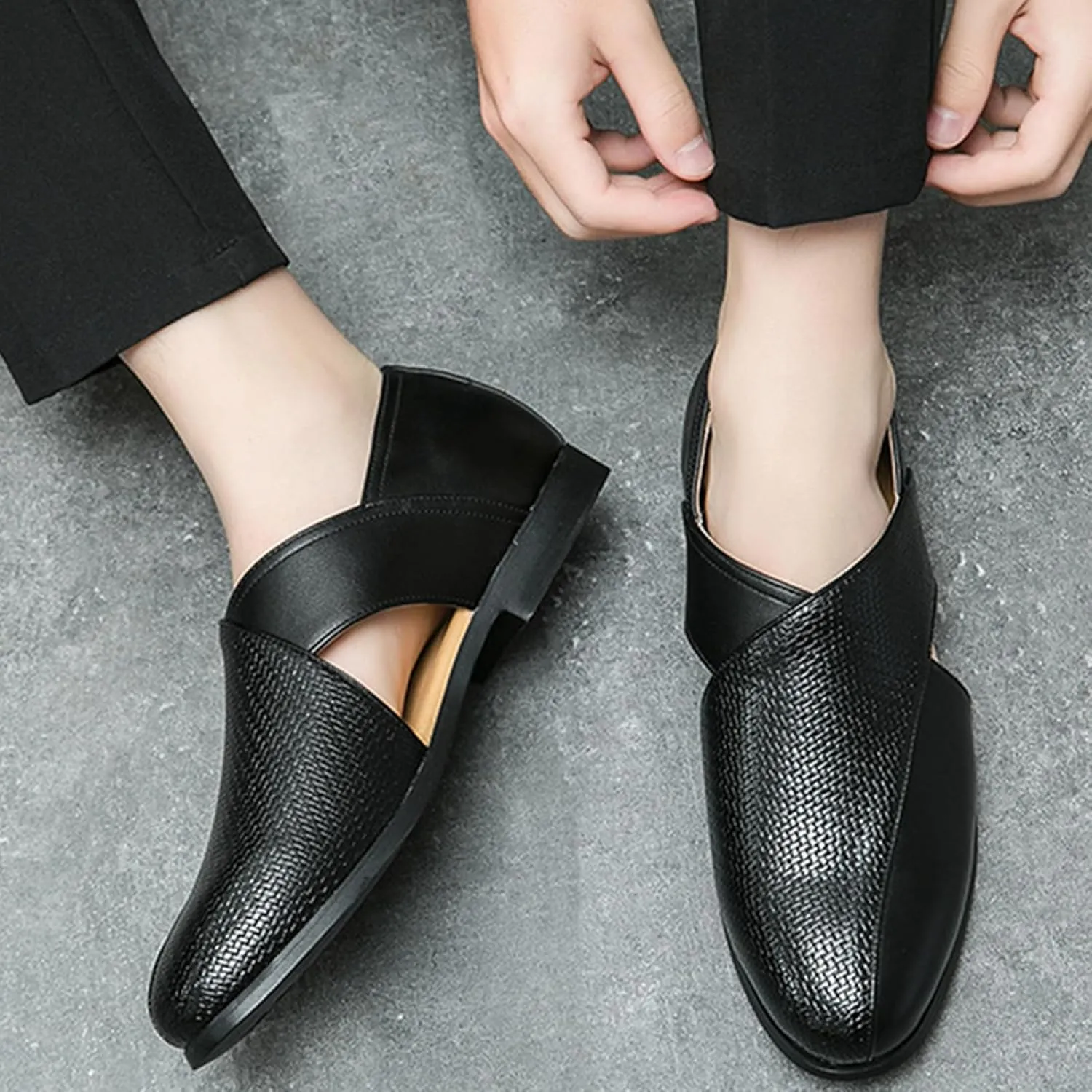Men's Summer Business Genuine Leather Hollow Loafers Fashionable Retro Round Toe Slip-On Flat Breathable Comfortable Formal Leather Shoes for Men