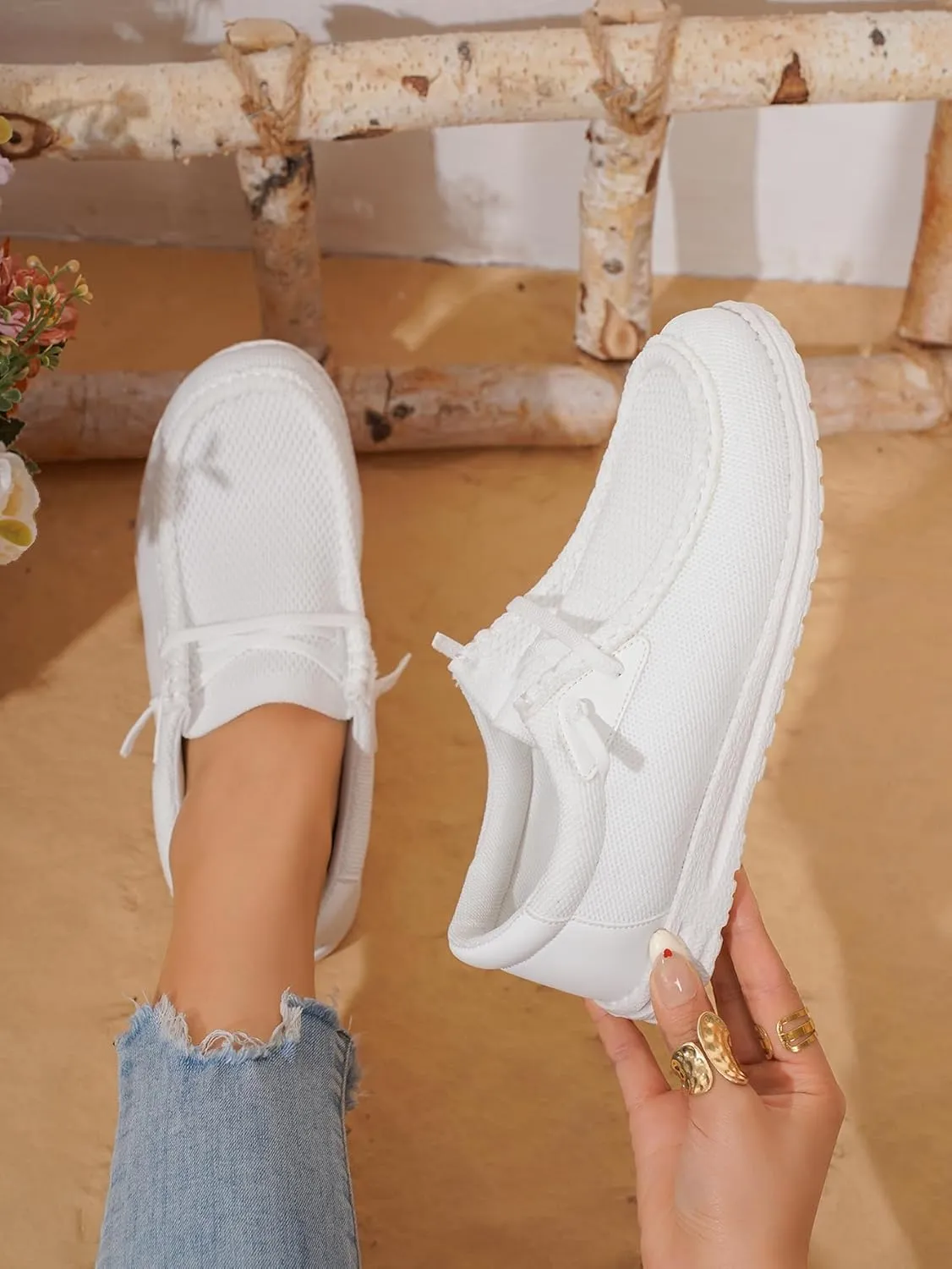 Pure White Minimalist Sneakers – Breathable Mesh Walking Shoes with Non-Slip Rubber Sole – Lightweight Comfortable Loafers & Sports Shoes for Men & Women
