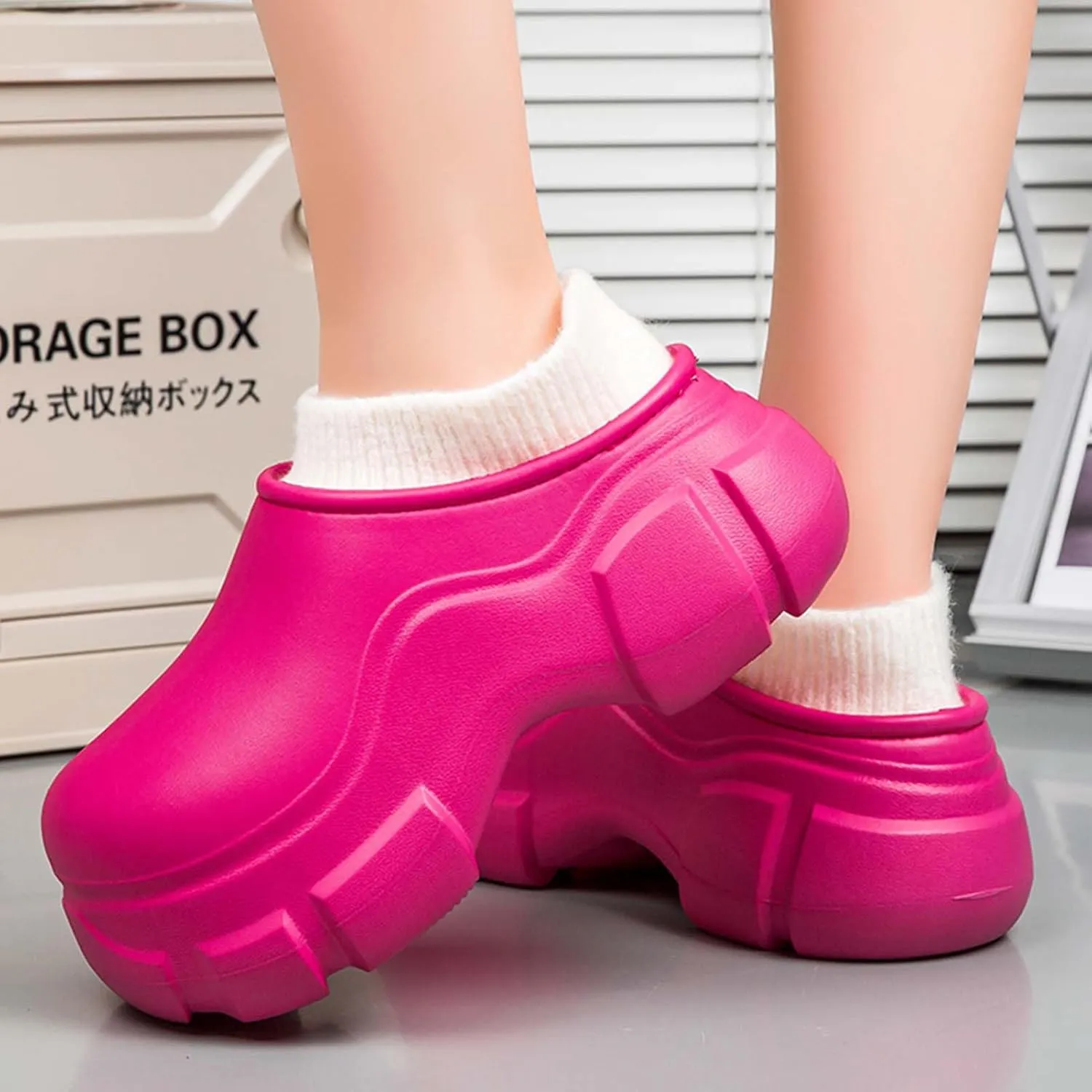 SECHRITE Womens Lined Platform Clogs 2 Inchs Hight Heels Slippers Winter Warm Wedge Mules Clog