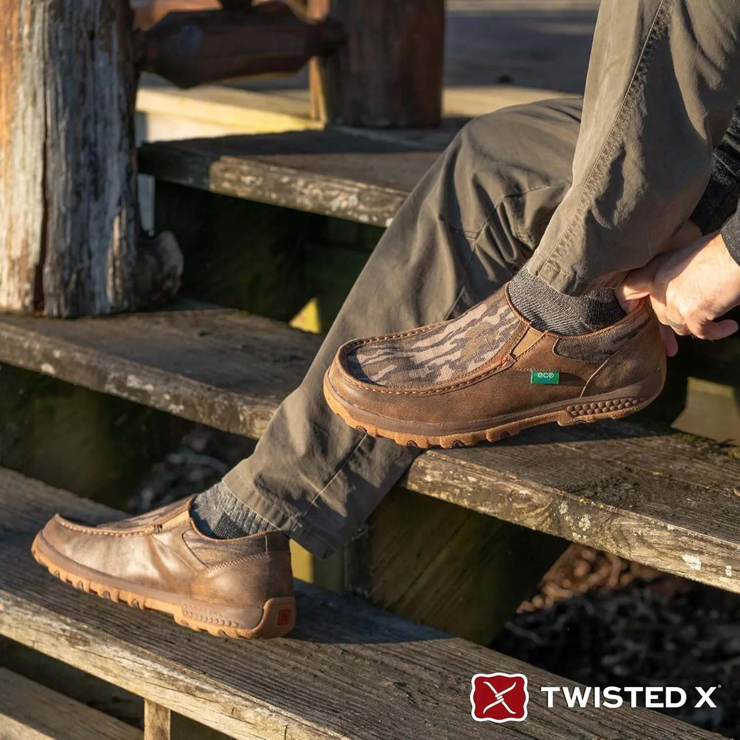 Twisted X Men's Lace-Up Chukka Driving Moc with CellStretch