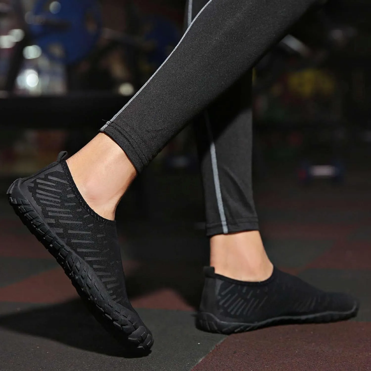 Water Shoes Mens Womens Barefoot Quick Dry Aqua Socks Non Slip Swim Surf Beach Yoga Camping River Pool Sport Shoes Spring Shoe for Women 2025