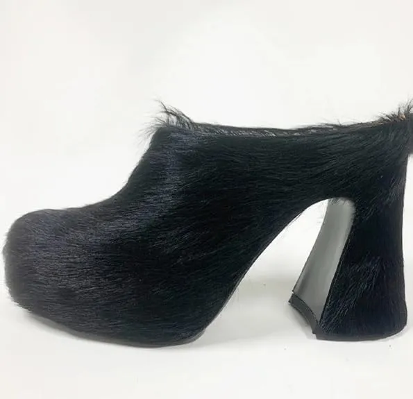 Women's Fuzzy Thick-Soled Mule Heels Closed Round Toe Block Heel Slides Fur Mules for Women Slip on Fur Pumps