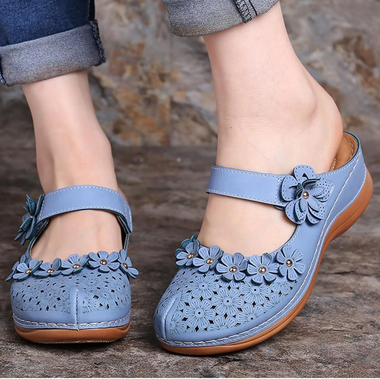 Womens Mule Closed Toe Slip On Clogs Mules Shoes for Women Dressy Summer Casual Wedge Sandals with Adjustable Hook Loop Comfortable Low Heel Orthopedic Sandal Round Head Anti-Slip Soft Bottom Footwear