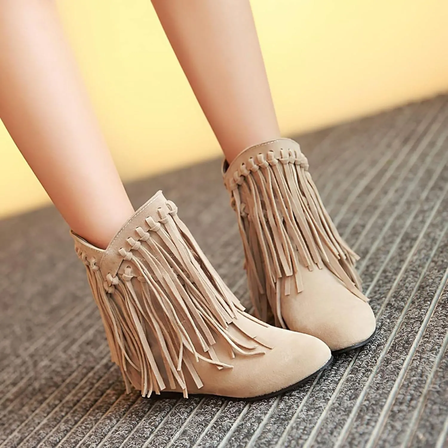 Women's Suede Tassel Fringe Flat Ankle Boots Sexy Pointed Toe Warm Fur Lining Pull-on Low Heel Internal Height Increase Moccasin Booties Fall Winter Outdoor Dress Mid Calf Boots